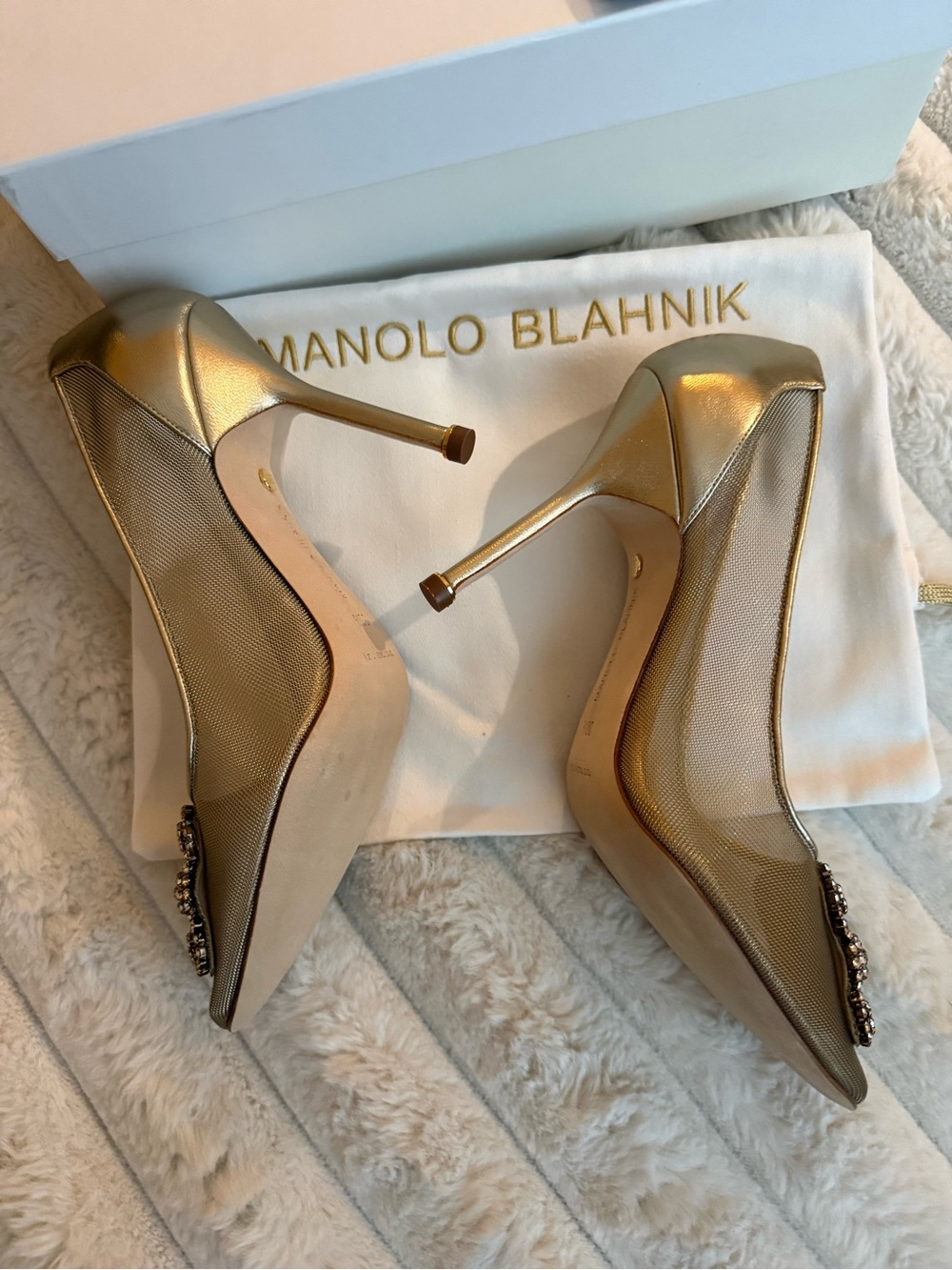 Manolo Blahnik Hangisi Crystal Buckle Mesh Pump NIB 6.5 US / 36.5 EU - Picture 8 of 15